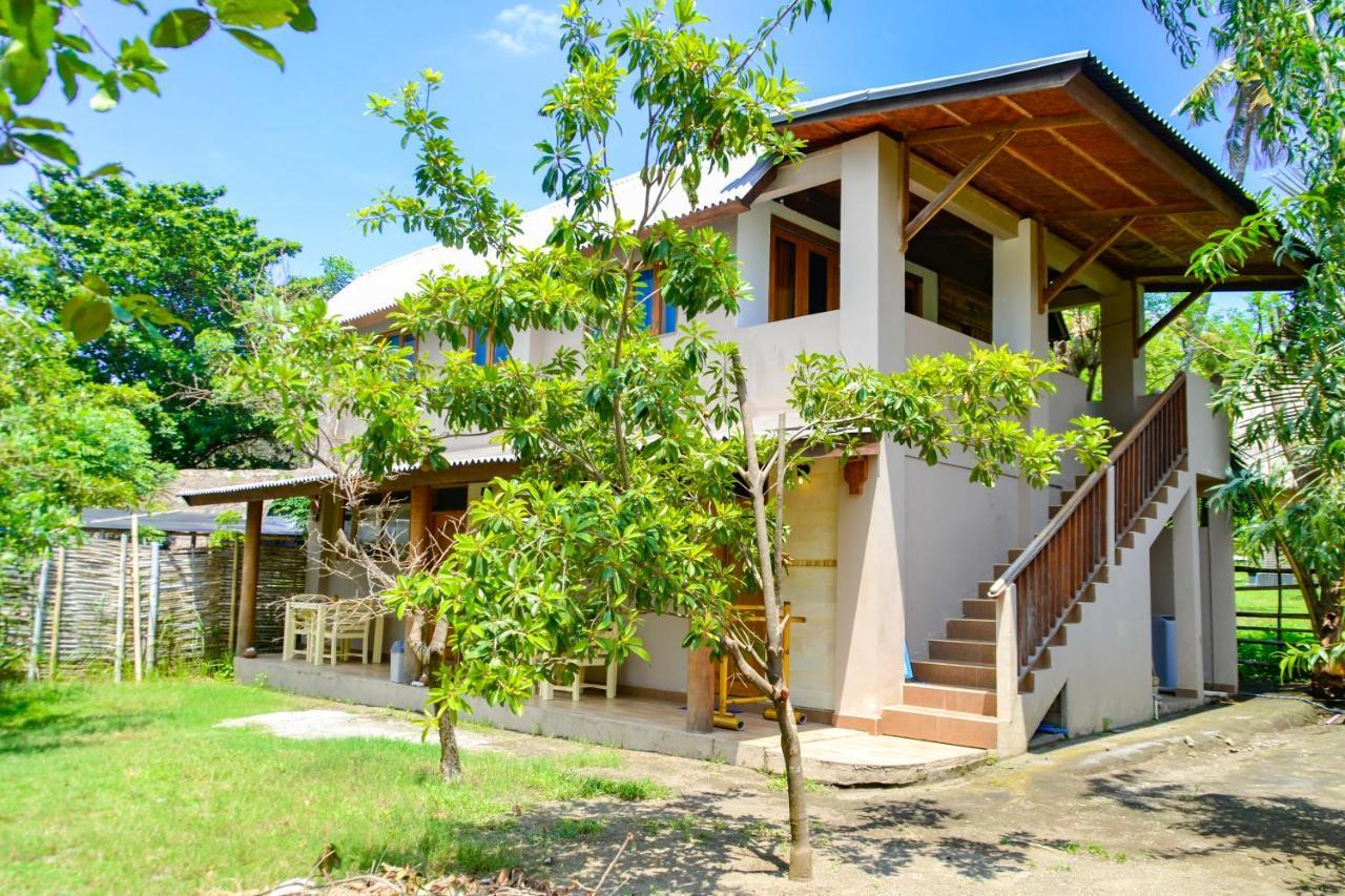 H2O Peaceful Yoga Resort Gili Air Exteriör bild