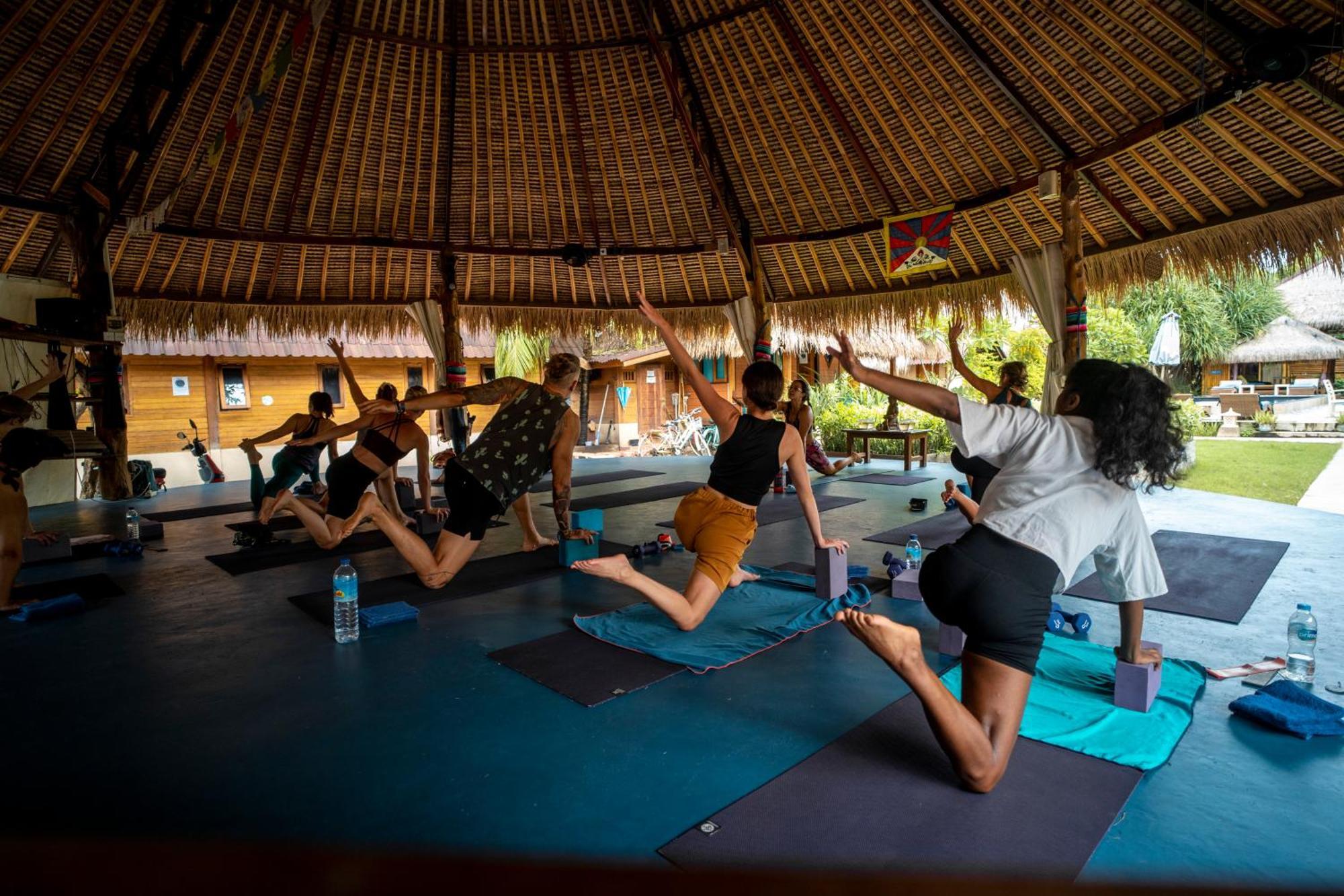 H2O Peaceful Yoga Resort Gili Air Exteriör bild